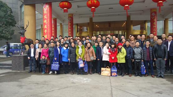 �͵�ʿ���F2015������̕�•��(j��ng)�N�̕��h�A�M�ɹ�