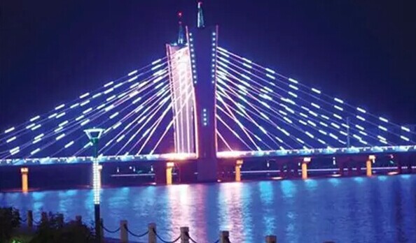 LEDܛ���l���ľŴ�(y��u)�c(di��n)��