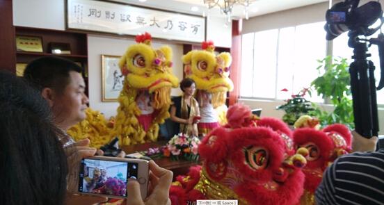 �V�|ʩ��Ϳ���S(ch��ng)��ɑc���߰�����ʢ��¡���e�� �x�Ͱ��d�� ʩ�������c(di��n)