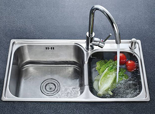 ˮ����I(y��)��μӏ�(qi��ng)���M(f��i)�ߵ����\(ch��ng)�� ռ��(j��)�Ј�(ch��ng)���~?