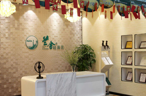 �m������� �����˾ӭh(hu��n)����Ŀ��ʸ־����