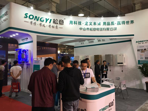 ���ӑB(t��i)������ڒ�t�Gɫ�������L��չʾ