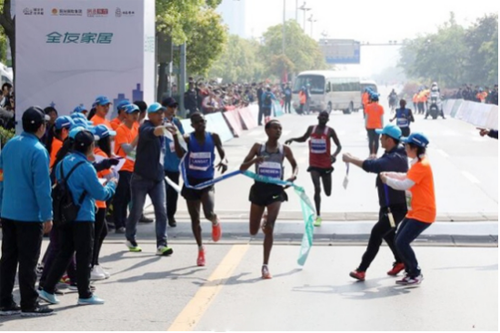 ȫ�ѼҾӡ�2017�P���b����H����R����ِ�_Ļ �������~һ�絽�����