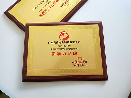 ���7�������ʮɫ����ҫ���ن�