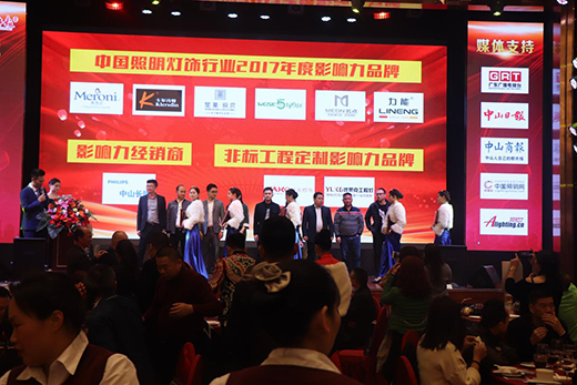 ���7�������ʮɫ����ҫ���ن�