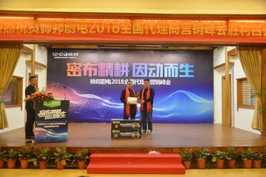 �ܲ����� ����N는y�ִ�����2018��ǰ�M(j��n)