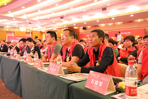 �������缉(j��)�e������Ʒ�� �Ŀ�ʿ�վoȭ�^Ŭ����