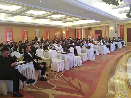 ����Ϣ!����ȫ�̇��^��ɯ���K���N�̕��h