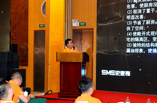 ʷ��˹S18���Ľ�(j��ng)�N�̑�(zh��n)�Է��(hu��)����������֮��