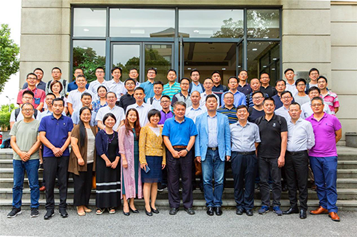 ���������i��(d��ng)�x�������T�i�F(tu��n)�w��(bi��o)��(zh��n)��݆�λ