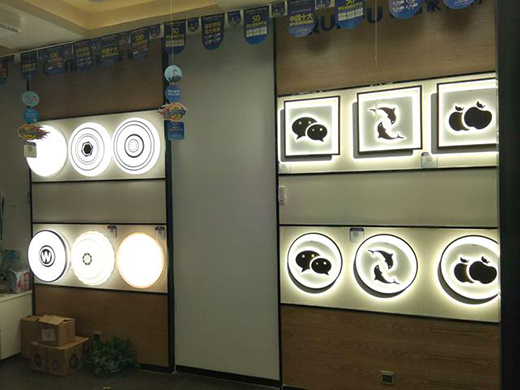 �F(xi��n)���Ҿ������I(l��ng)���ߣ��L(f��ng)���fǧ��Ⱥ������Ʒ���ː�