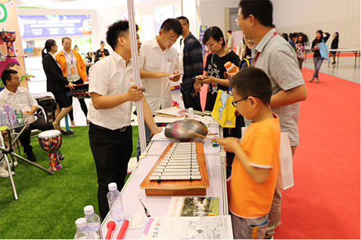 ���Y�Ó���(l��)�y�����Ʒ ���ഺ�������׽����(hu��)