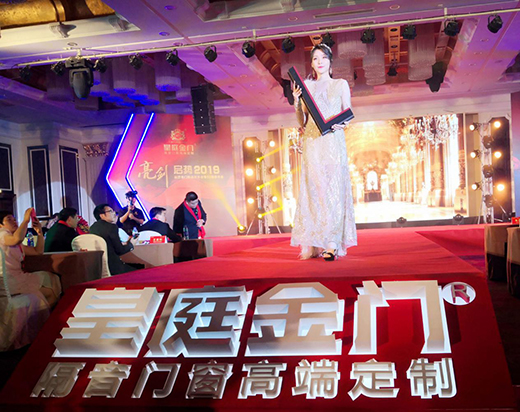 ��ͥ���T �Ƿ���Ʒ����U��