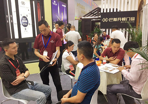 �Fꖽ����������չ� ��˹���D�T���d�u(y��)���w