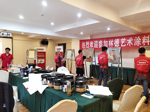 һ�ָ���һ���ի@ �ֵ���ˇ�gͿ�ϳɶ�վ�n��һ��