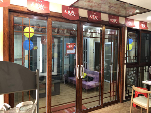 ����T����Ӣ�F(tu��n)�(du��)���Ј�(ch��ng) �y�ֽK���R���Ї�(gu��)����