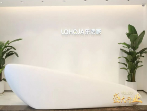 �߽��žӘ��׿�֣�׷�������������I(l��ng)���ǻ�֮��