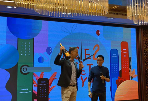 �w���������i2����c���wͬ������ل�(chu��ng)�x��!