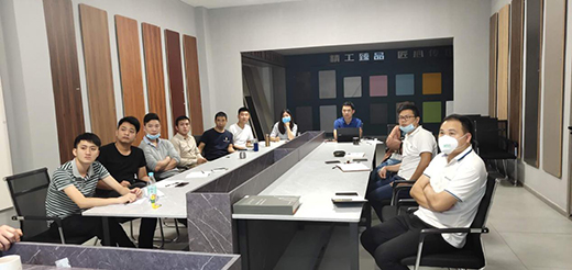 ������(chu��ng)�����B(t��i)�壺�V�{����Ӣ�� ����(chu��ng)ؔ��δ��