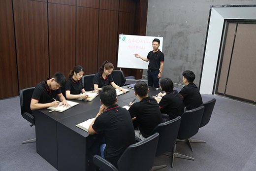 ���ʮɫ�������ơ��������L(zh��ng)���������ߺ����M(f��i)��(f��)�K