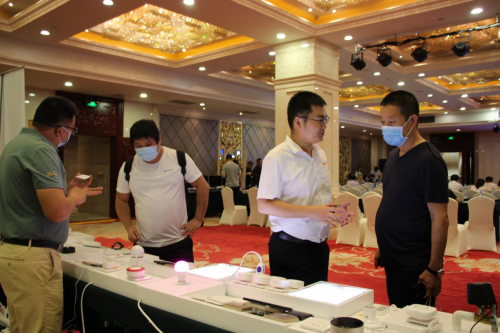 ���������(li��n)�W(w��ng)�r��NB-IoT�ǻ����������ܼҾӵĈ�����(y��ng)��