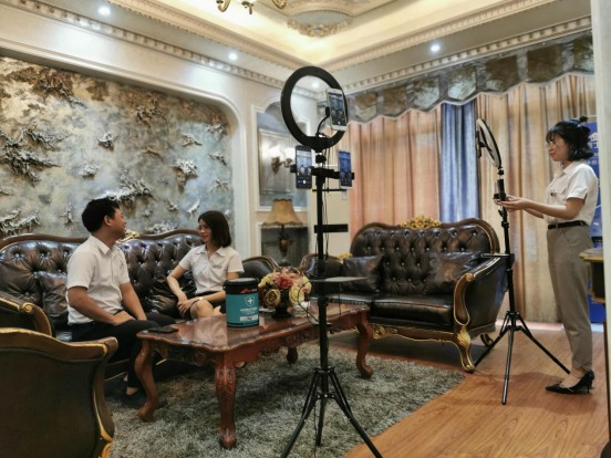 ͸�^�ͷ���������������������ˇ�g�ڲĵľ��A֮��