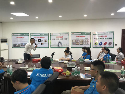 �f(xi��)ͬ�^�M �ƵZǰ�� �|��I(y��)��(w��)��Ӣ�������A�M��Ļ