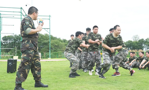 ���ľ��� �ل�(chu��ng)�x�� ٤��ܽ2020��I�N��Ӣ�F���չӖ��