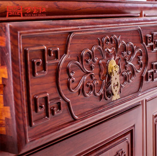 �f(w��n)���t�����ڵľ���a(ch��n)����ľ�϶��Ǵ����̴