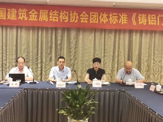 �����T�I(y��)�f(xi��)�k������(d��o)�������~�T�F(tu��n)�w��(bi��o)��(zh��n)������A�M�e�k