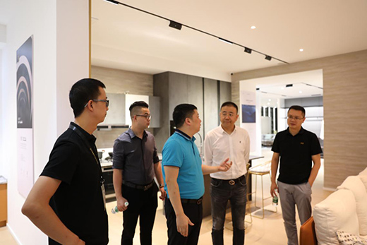 ���l(w��i)�ذ��(zh��n)�Ժ�������AI���������x���T�������K��������!