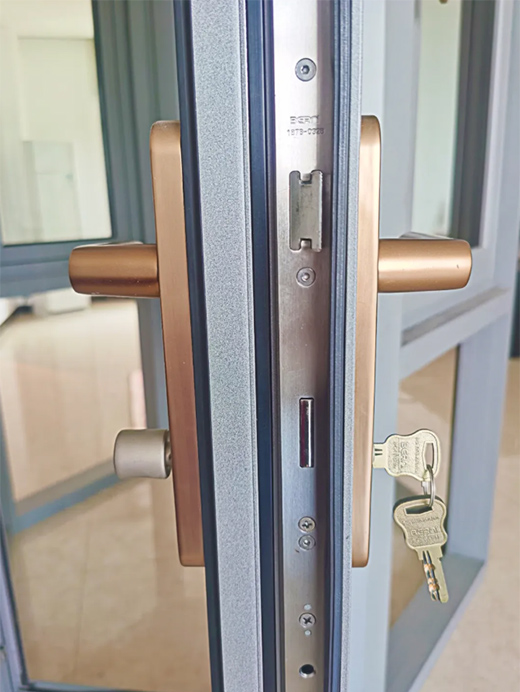 ������(BERNI)������ľ�����չ��δ��(l��i)