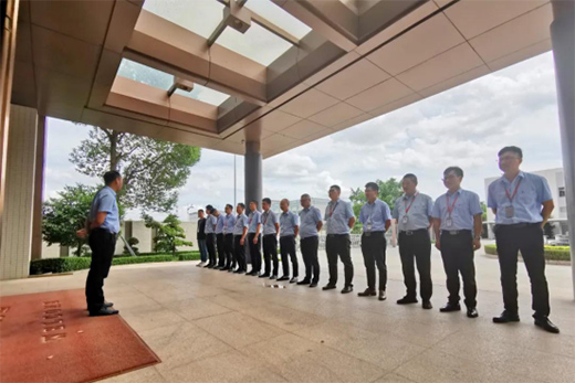 ˇ�͸߶��T������r�� �F(tu��n)꠹��A