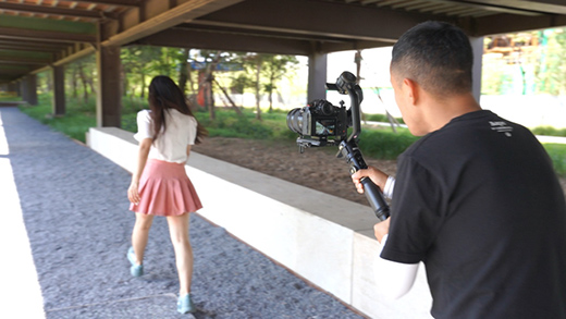 ���ߵĽ�ɫ���f!���Q(CRANE)2S�ֳַ�(w��n)����