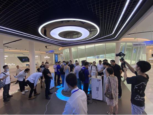 云智能飲水時(shí)代全面來(lái)臨，5G空氣制水正式亮相