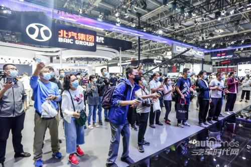 ���ơ�������܇(ch��)չ ������(sh��)�ֻ��I(y��ng)�N(xi��o)��(xi��n)�Ͼ�(xi��n)�����ᳱ