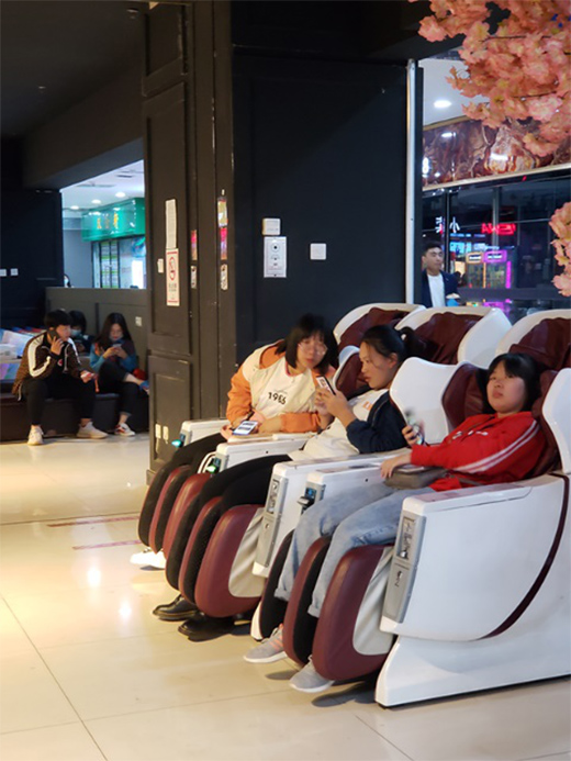 �ġ�ʮһ�����h��(j��ng)�� ���Ʒ�|(zh��)���M��һվ