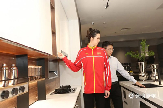 ��Ʒ�|(zh��)�Z�ڡ�����֮�x�����ƏN��ٳ��^Ӱ��(hu��)