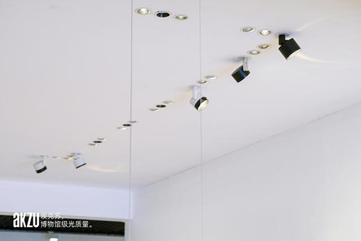 �Ҿ�����֮��(chu��ng)�콹�c�Ľ��c�������KThe Pole��(bi��o)�Uϵ��