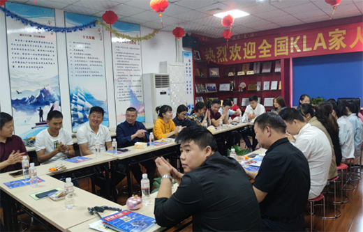 �����ľ��� ����ؔ���� �������(j��ng)�N�̕��h�A�M�e�k