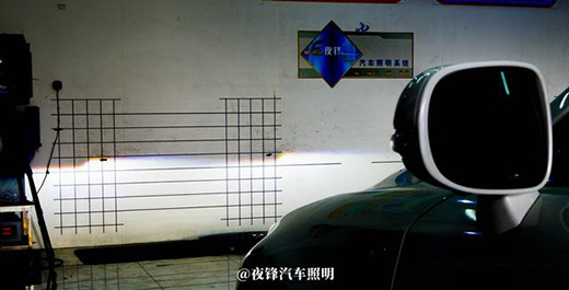 �׿��_˹IS250܇������ҹ�hLED�·��ҹҫ�桸�е�܇����