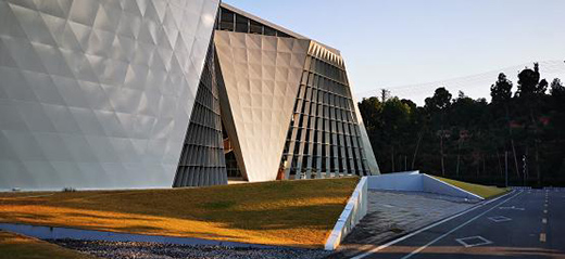 ������������F�̽�L�f�ƽ����о����ģ�������������(chu��ng)��