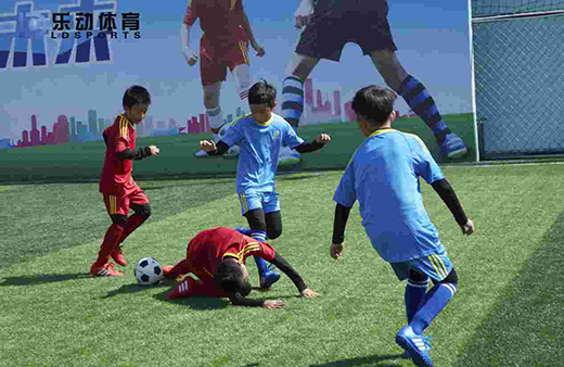 ��(l��)��(d��ng)�w��У��(n��i)����?q��)���ِ���M(j��n)�еß����