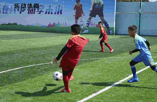 ��(l��)��(d��ng)�w��У��(n��i)����?q��)���ِ���M(j��n)�еß����