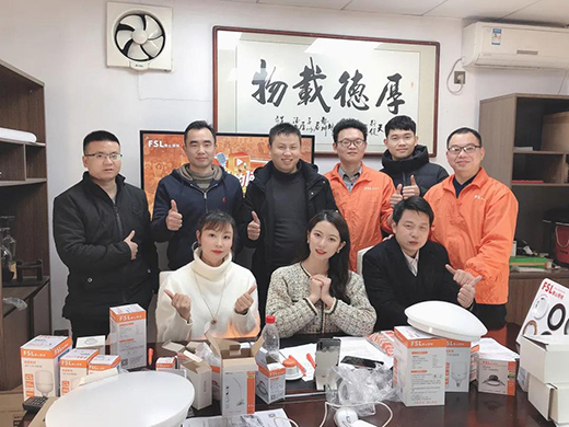 �c(di��n)ҕ�ɽ���ֱ���_(k��i)��!��ɽ����ֱ������Ԫ�I(y��ng)�N(xi��o)���m(x��)�Wҫ