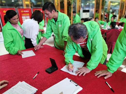 �ж�ͬ��ͬ�У����m(x��)�����x�� ��(r��n)������x��(hu��)�A�M�e�k