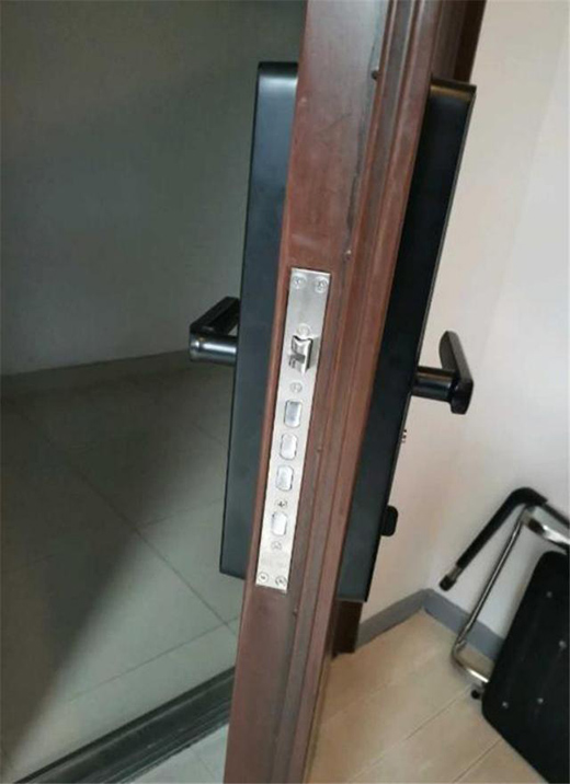 ���������Ҹ�����ֻ���@��һ��ÂH����ָ�y�T�i