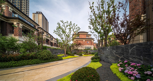 用露臺(tái)盛放情懷于理想，藏納四時(shí)時(shí)光