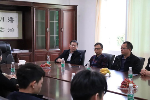 �|��ܘI(y��)�c�_ƽ�C(j��)늌W(xu��)У�M(j��n)��У��������s�߽��ƃxʽ