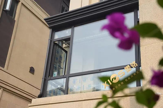 �����(l��i)�����o��һ��(g��)��(y��ng)�ⷿ������